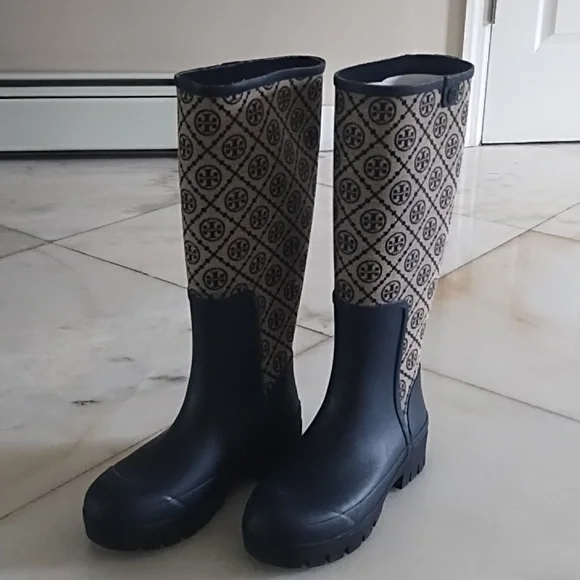 Tory Burch - Elegant Women's Patterned Rain Boots - Picture 1 of 6